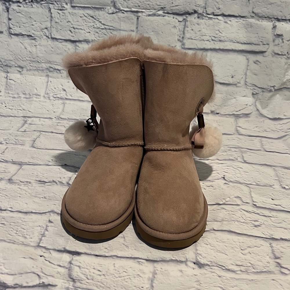 UGG Irina Star Charm Dusk Pink Women's Boots  Size 5